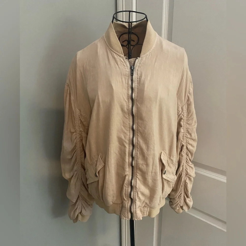 Free People Ruched Linen Bomber Jacket 💕